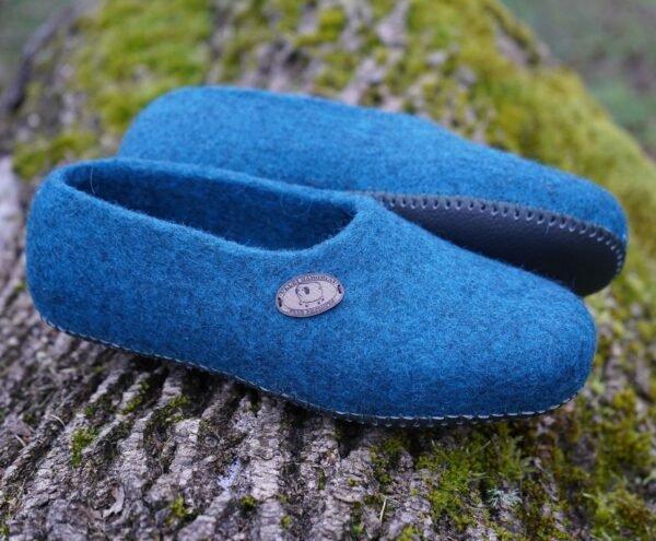 veltines melynos slepetes
